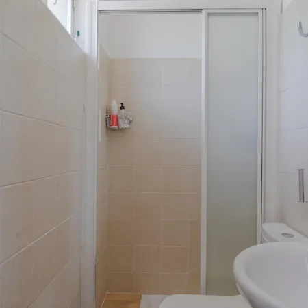 Seronda Surfhouse 旅馆 博迪利奈斯