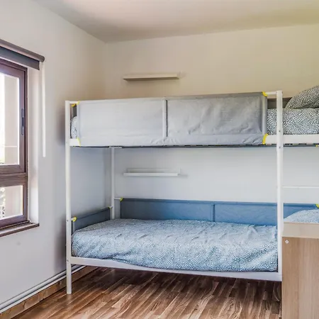 Seronda Surfhouse 旅馆 博迪利奈斯