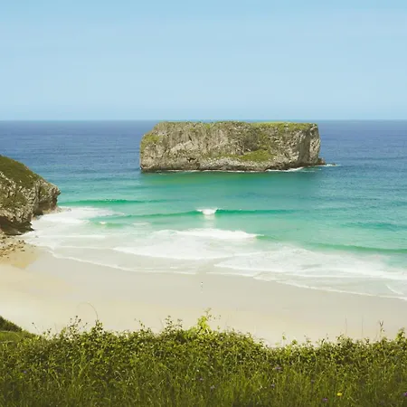 Seronda Surfhouse 旅馆