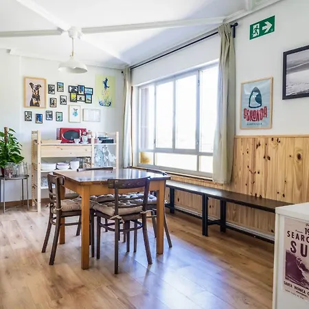 Seronda Surfhouse * 博迪利奈斯