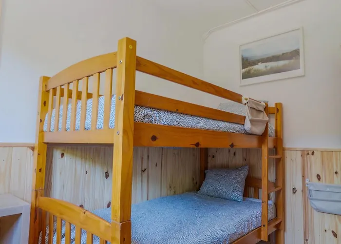 Seronda Surfhouse Hostal