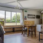Seronda Surfhouse Hostel