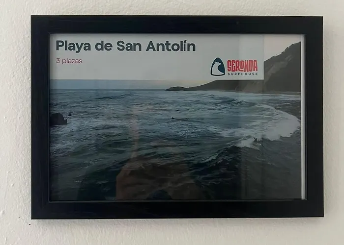 Seronda Surfhouse Hostel Poo De Llanes